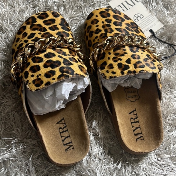 Myra leather hairon slides with gold chain detail and cork, new - Picture 3 of 9